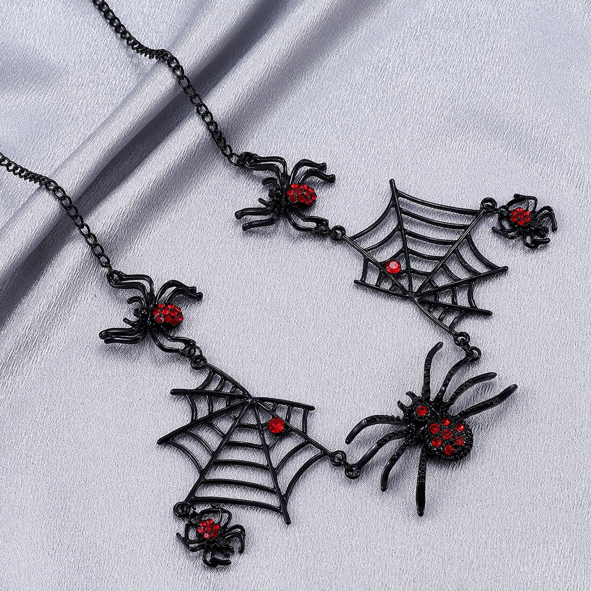 Halloween Spider And Spider Web Necklace Personality